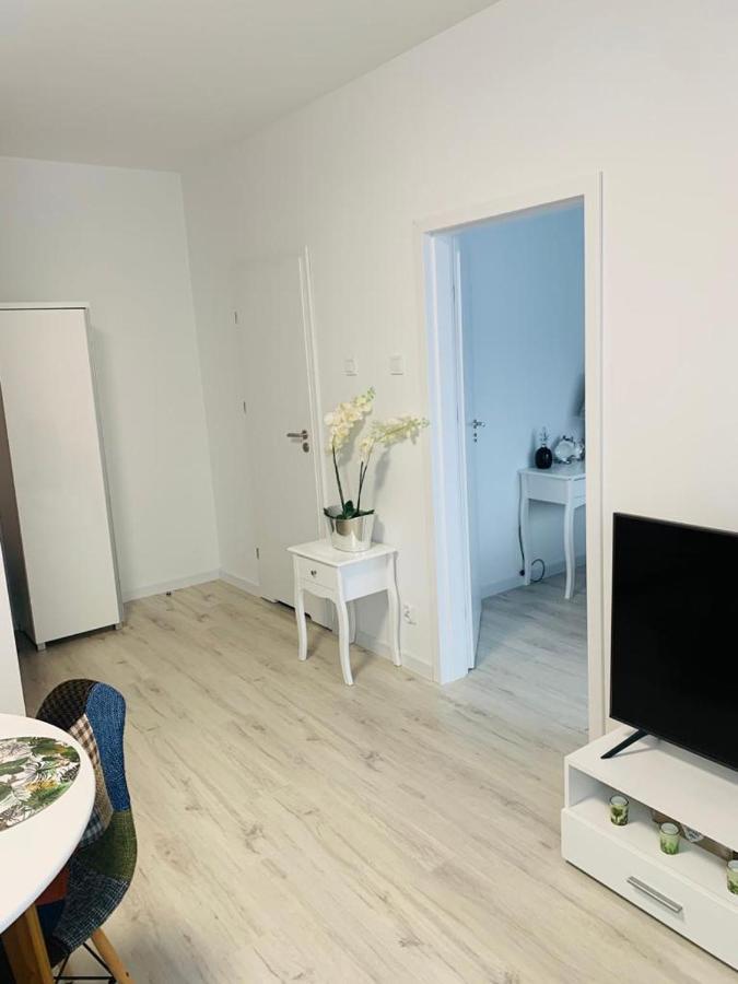 גורז'וב ווילקופולסקי Apartament Walczaka 15 Miejsce Parkingowe מראה חיצוני תמונה