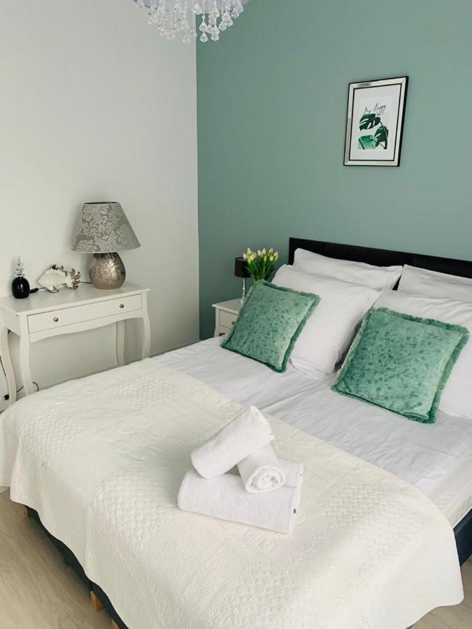 גורז'וב ווילקופולסקי Apartament Walczaka 15 Miejsce Parkingowe מראה חיצוני תמונה