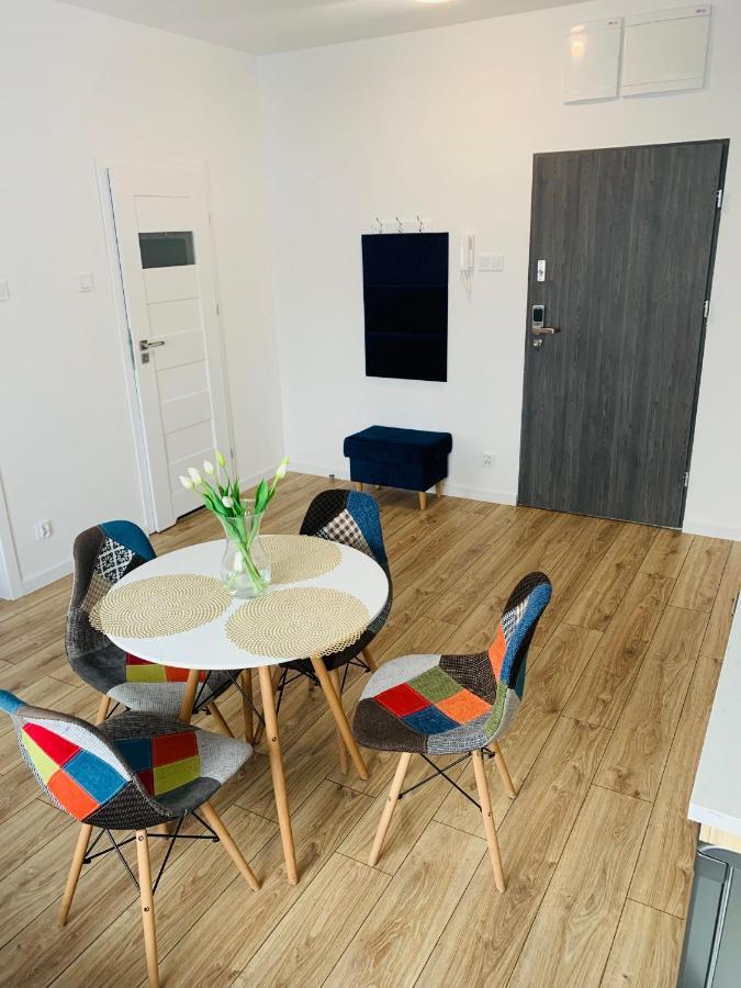 גורז'וב ווילקופולסקי Apartament Walczaka 15 Miejsce Parkingowe מראה חיצוני תמונה